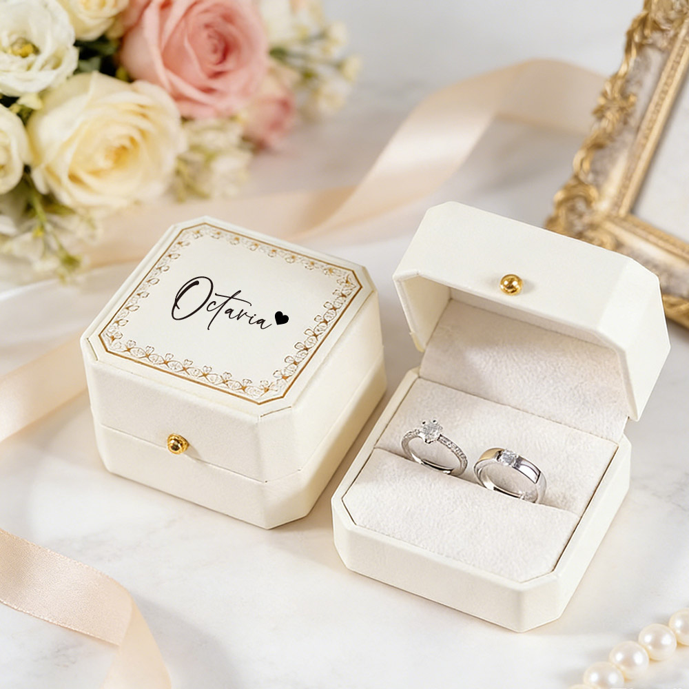 パーソナライズされたフェイクレザーリングボックス、ベルベット - Velvet Jewelry Box のレビューと価格