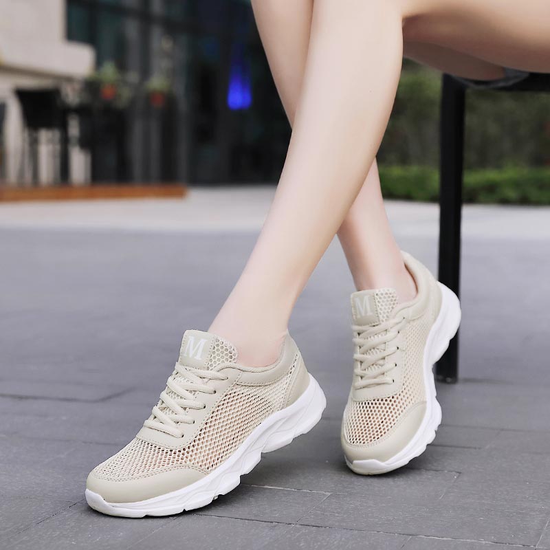 女性用通気性メッシュスニーカー,軽量ランニングシューズ,ベー - Luxury Nurse Lifestyle のレビューと価格